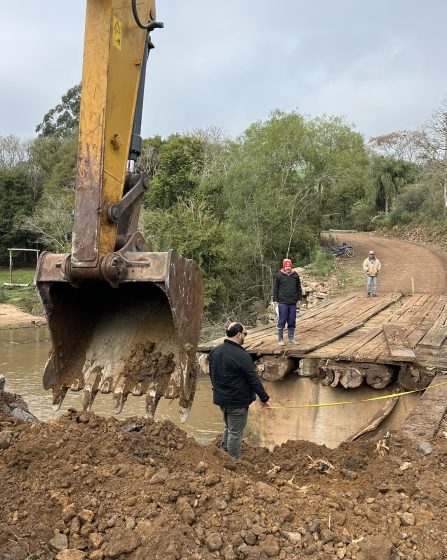 Início da construção da nova ponte de acesso ao Rinção do Ivaí.