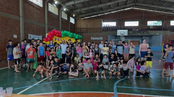 Crianças e adolescentes participam das oficinas do Serviço de Convivência e Fortalecimento de Vínculos do CRAS