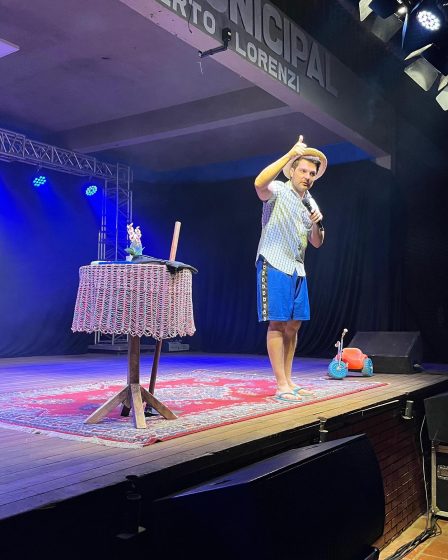 Encerramento da 5ª Feira do Livro, Ginásio Luiz Alberto Lorenzi lotado para show com Badin