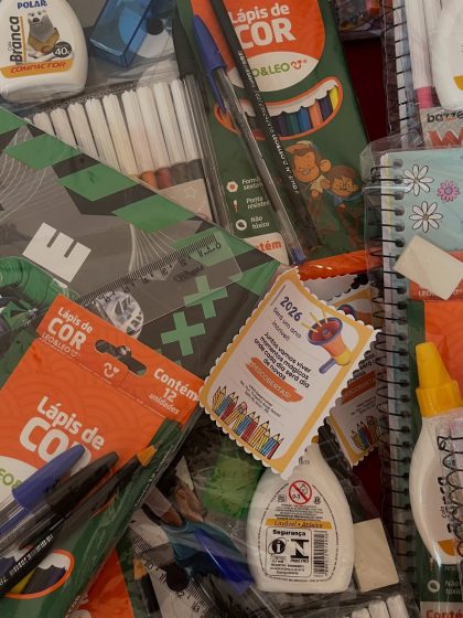 Entrega de Kits para crianças e adolescentes que fazem parte do Serviço de Convivência e Fortalecimento de Vínculos do CRAS