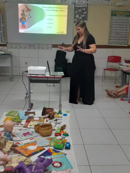 Educação Infantil em Movimento: Professores iniciam formação pelo programa PROLEEI.